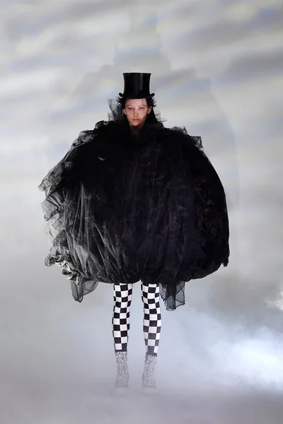 Look 2
